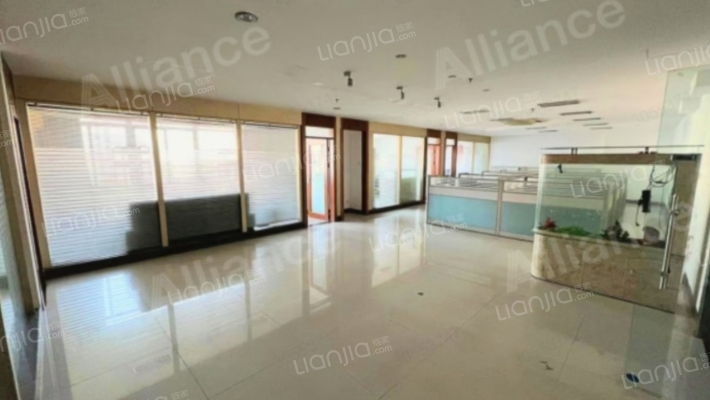 环海国际商务大厦二手房实景图