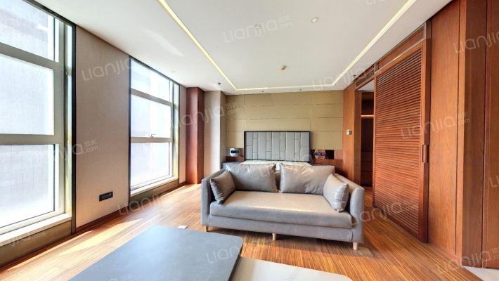 朗臣公寓二手房实景图