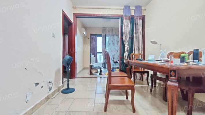 鸿翔书香苑二手房实景图