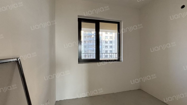 小区人车分流   环境优美    户型方正-卧室B