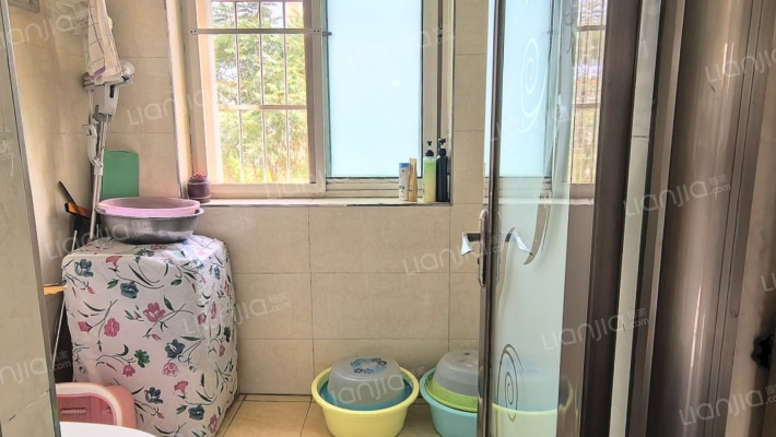 物探局家属院 小区环境好 集中供暖 停车方便-卫生间
