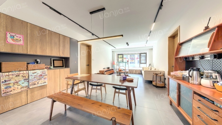 香港兴业耦园二手房实景图