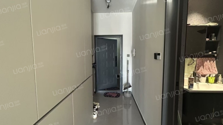 范阳路 香港豪庭南向一居室 。。。-过道