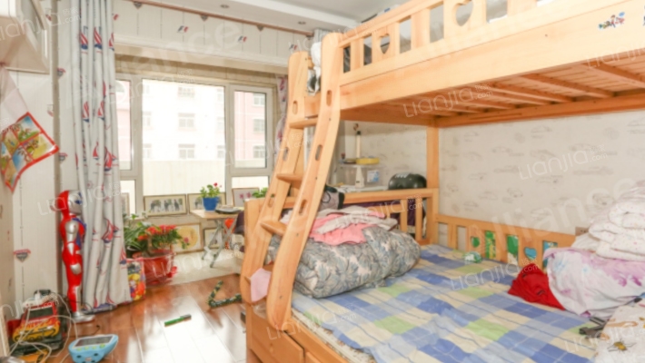 范阳路  两层落空跃层  好楼层  采光好 7居室-卧室C