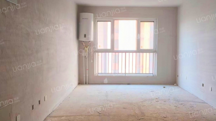 户型格局方正 视野宽阔 采光充足  价格可议-客厅