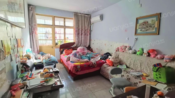 进修学校住宅楼二手房实景图