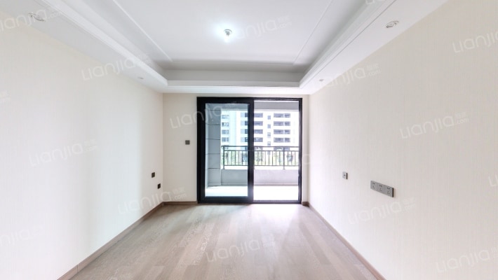 万科未来之光二手房实景图