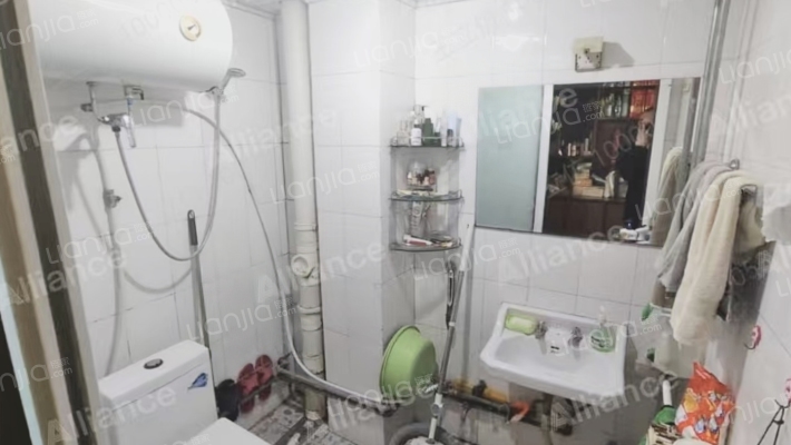 涿州市二康医院核 心版块，出门就是就是范阳路，-卫生间A