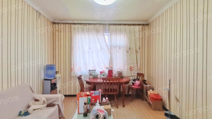 宜佳旺 范阳路 范阳公寓 小高层两房本满-客厅