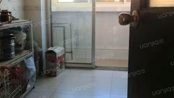 市医院北 市直小区 中间楼层 南北两居-厨房