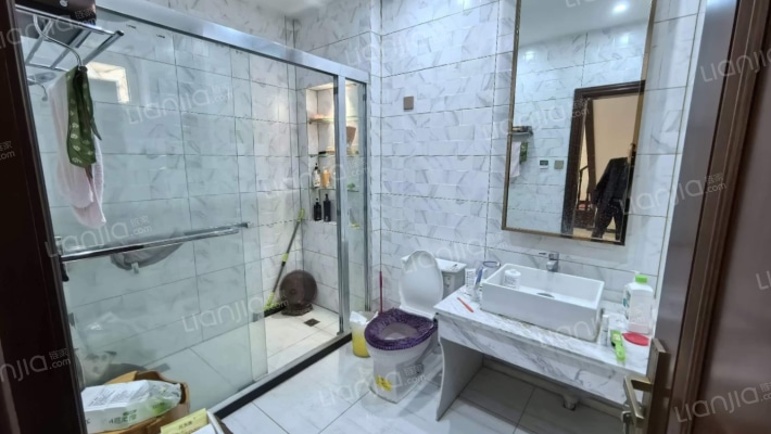 京都颐和城 5室3厅 南 北-卫生间A