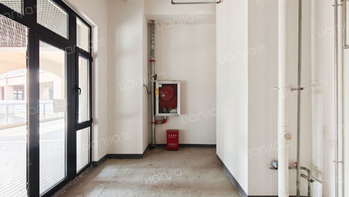 嘉悦广场二手房实景图