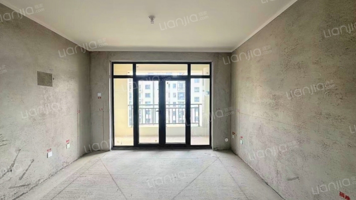 华阳东路品质社区凤麟府小洋房三居出售-客厅