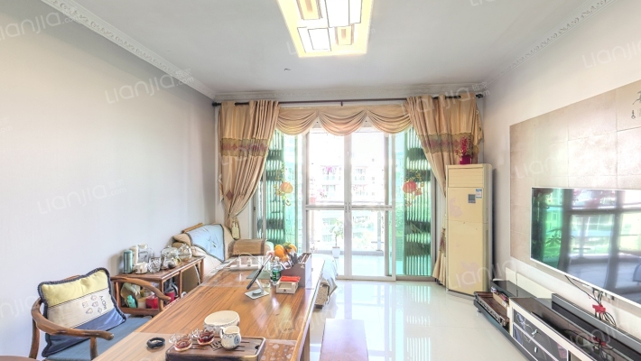 东港湾花园二手房实景图