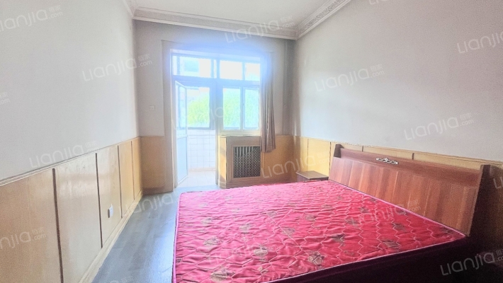 采光好，配套齐全，购物方便，交通便利。-卧室A