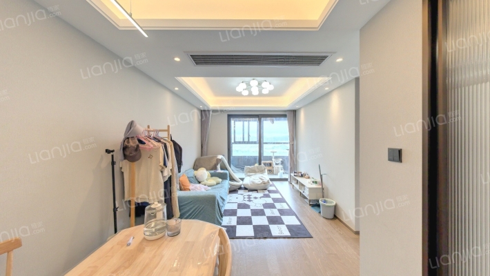 翡翠天悦星园三期二手房实景图