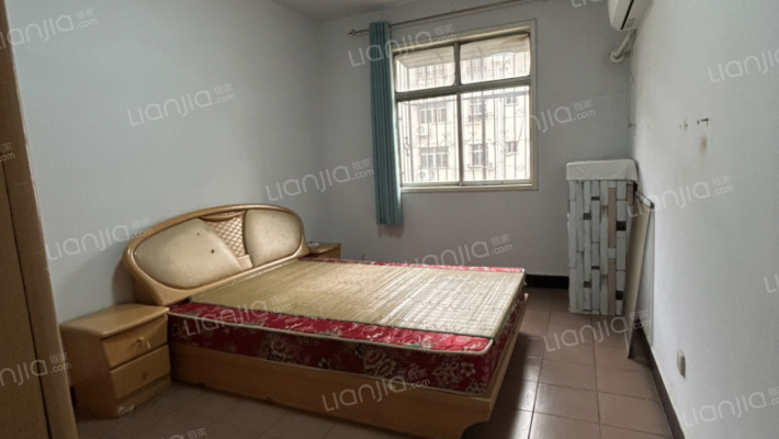 石油家属院二手房实景图