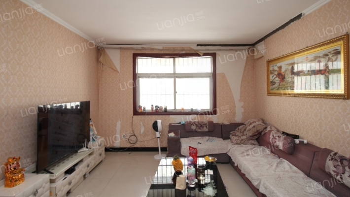 新城小学家属院二手房实景图