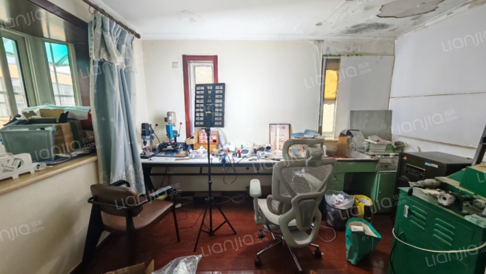 豪门庄园 4室2厅 南 北-卧室B