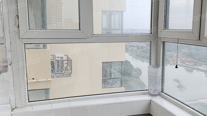 水岸花城，好房源，环境好，交通便利，-阳台