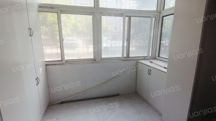 南北通透格局好单位房 不收物业费-阳台