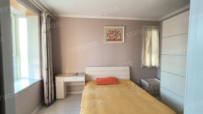 水岸花城一居全南户型方方正正中高楼层采光妥妥滴-卧室