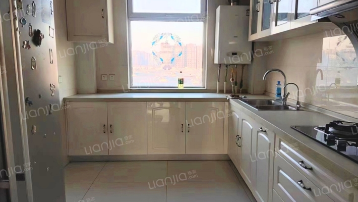 燕赵花园 电梯房 凤凰层 南北通透3居室 精装修-厨房