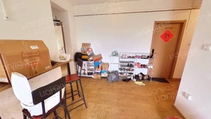 名嘉新苑二手房实景图