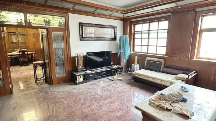 物资局小区 4室2厅 南 北-客厅