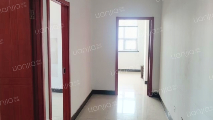 安侨商务二手房实景图