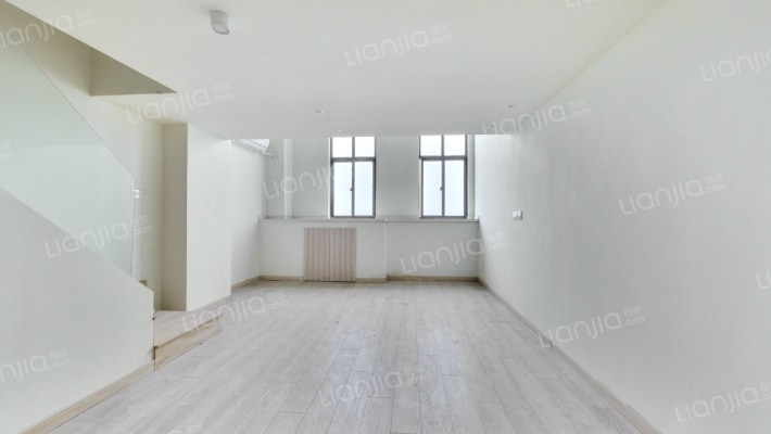 伟鹏商务大厦二手房实景图