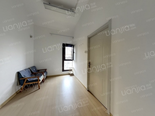 合租·嘉凯城时代城翡翠郡 4居室 复式 南卧