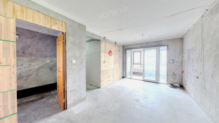 红星天铂二手房实景图