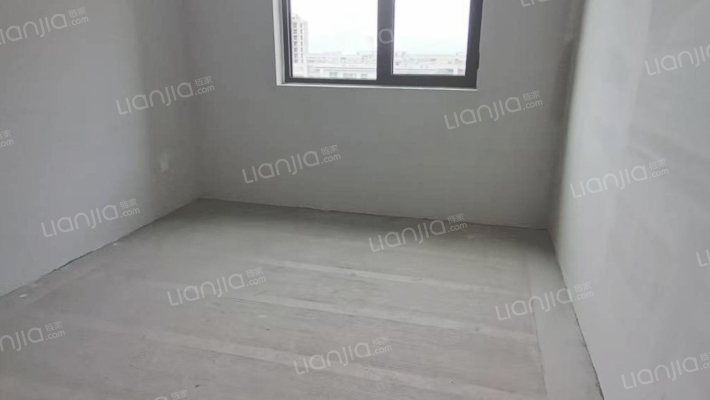 央企现房集中供暖小区环境好户型南北通透-卧室C