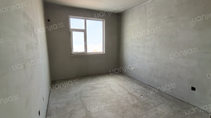 房本满两年，无抵押，高楼层 南北通透 全天采光-卧室B