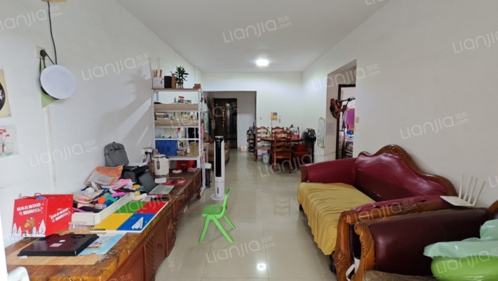 御鹿华庭B期二手房实景图