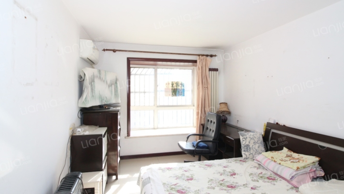 华宁景苑南区二手房实景图