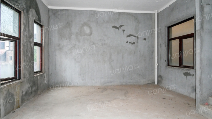 保利半山夏蒙尼二手房实景图