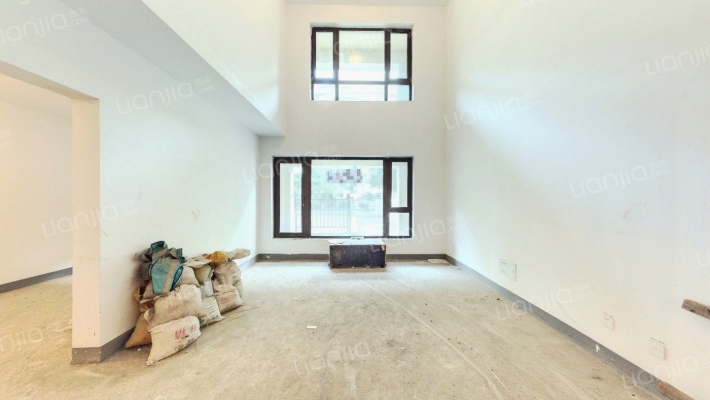 隆玺祥云二手房实景图