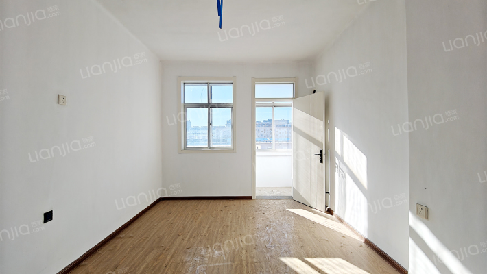 食品公司宿舍二手房实景图