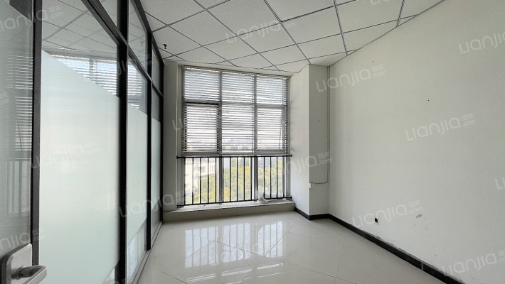 华鼎智地二手房实景图