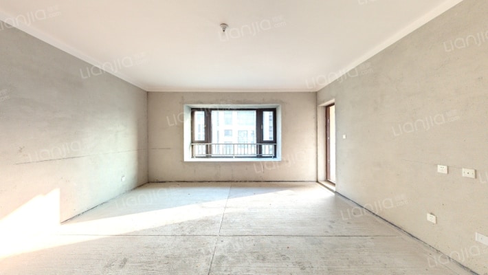 荣盛华府C区二手房实景图