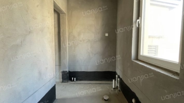 品质别墅区 环境优美 一步一景 四季有花 有高尔夫球场-卫生间B