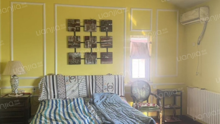 70年大产权，房证满二，次新房，通勤北京，交通方便。-卧室C