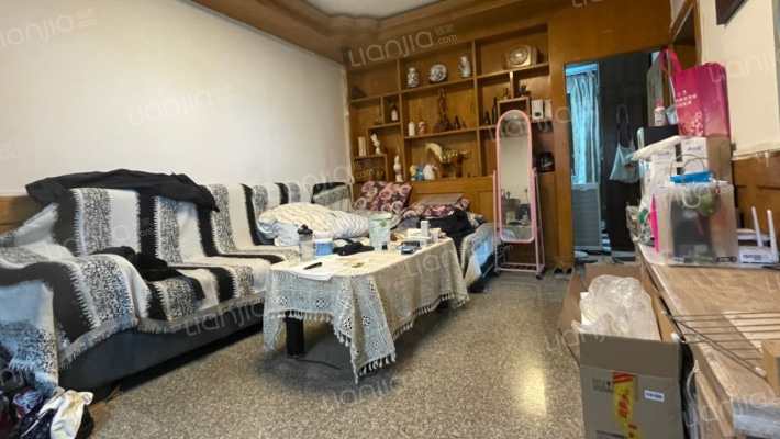 月亮岩路47号二手房实景图