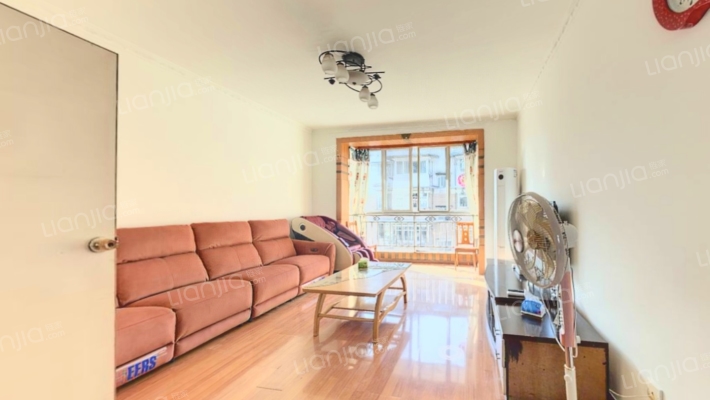 青龙日月苑二手房实景图