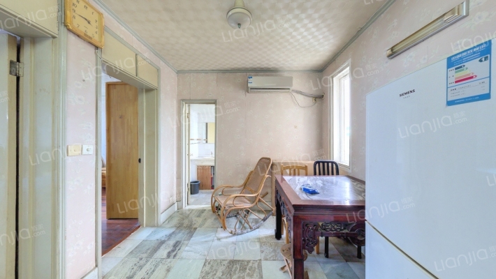 新德三村二手房实景图