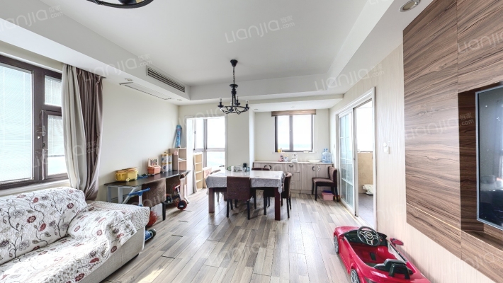 弘建公园国际二手房实景图