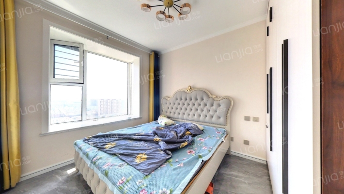 出售 香邑溪谷一期南北通透两居  精装修 满二-卧室A