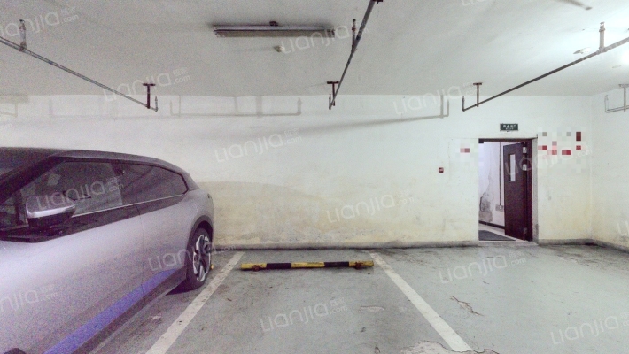 珠江拉维小镇二手房实景图